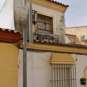 Chalet adosado en venta en calle Maestro Breton