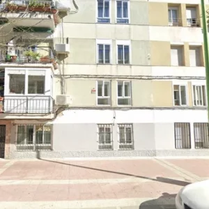 Piso en venta en calle Virgen de la Fuencisla