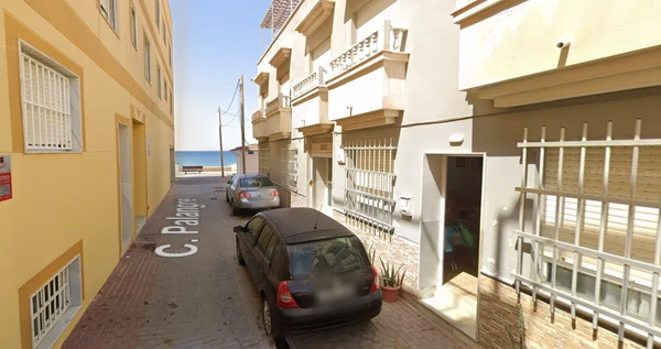 Piso en venta en calle Palangre - Imagen 2