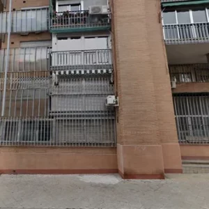 Piso en venta en calle Padul