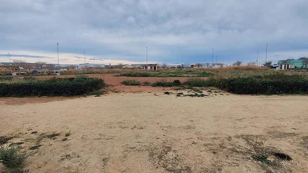 Terreno urbano en venta en Ue 32.1 Sector Alaplana - Imagen 2