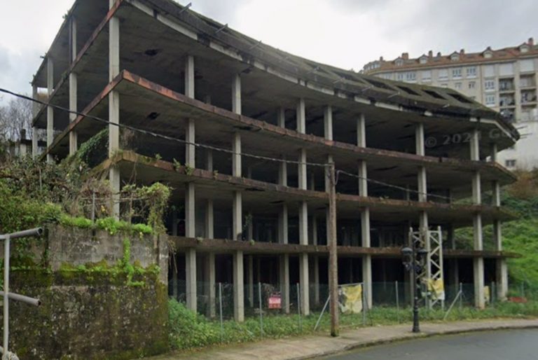 AVDA DE FERROL 67 , Coruña, A