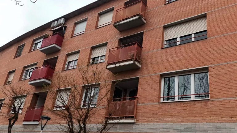 Piso en Sant Andreu de la Barca , BARCELONA