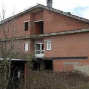 Obra parada en venta en ctra Del Puente, S/nº , Cobreros (Zamora)
