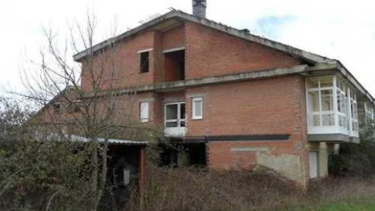 Obra parada en venta en ctra Del Puente, S/nº , Cobreros (Zamora)