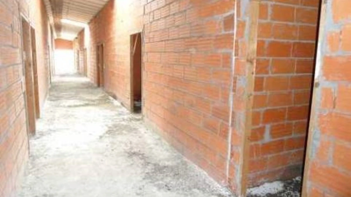 Obra parada en venta en ctra Del Puente, S/nº , Cobreros (Zamora) - Imagen 2