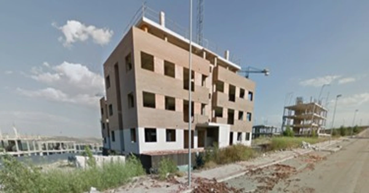 Obra parada en venta en calle Las Adoberas S/n - Bloque 7-8, Buniel (Burgos)