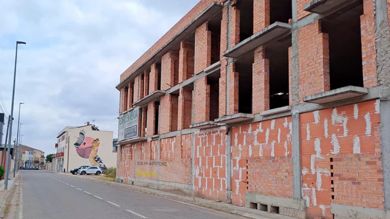 Obra parada en venta en calle Ponent, Ivars D´urgell (Lleida)