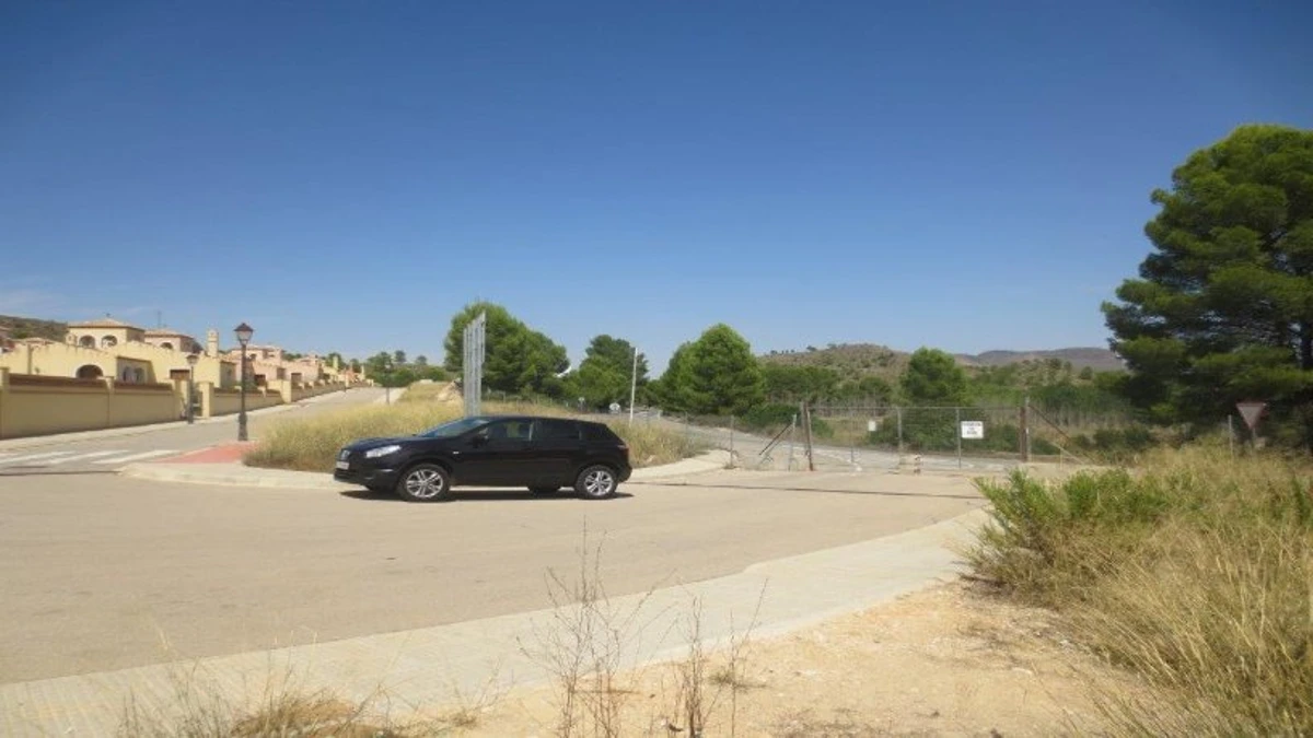 Obra parada en venta en calle Higuericas 13, Hellín (Albacete) - Imagen 5