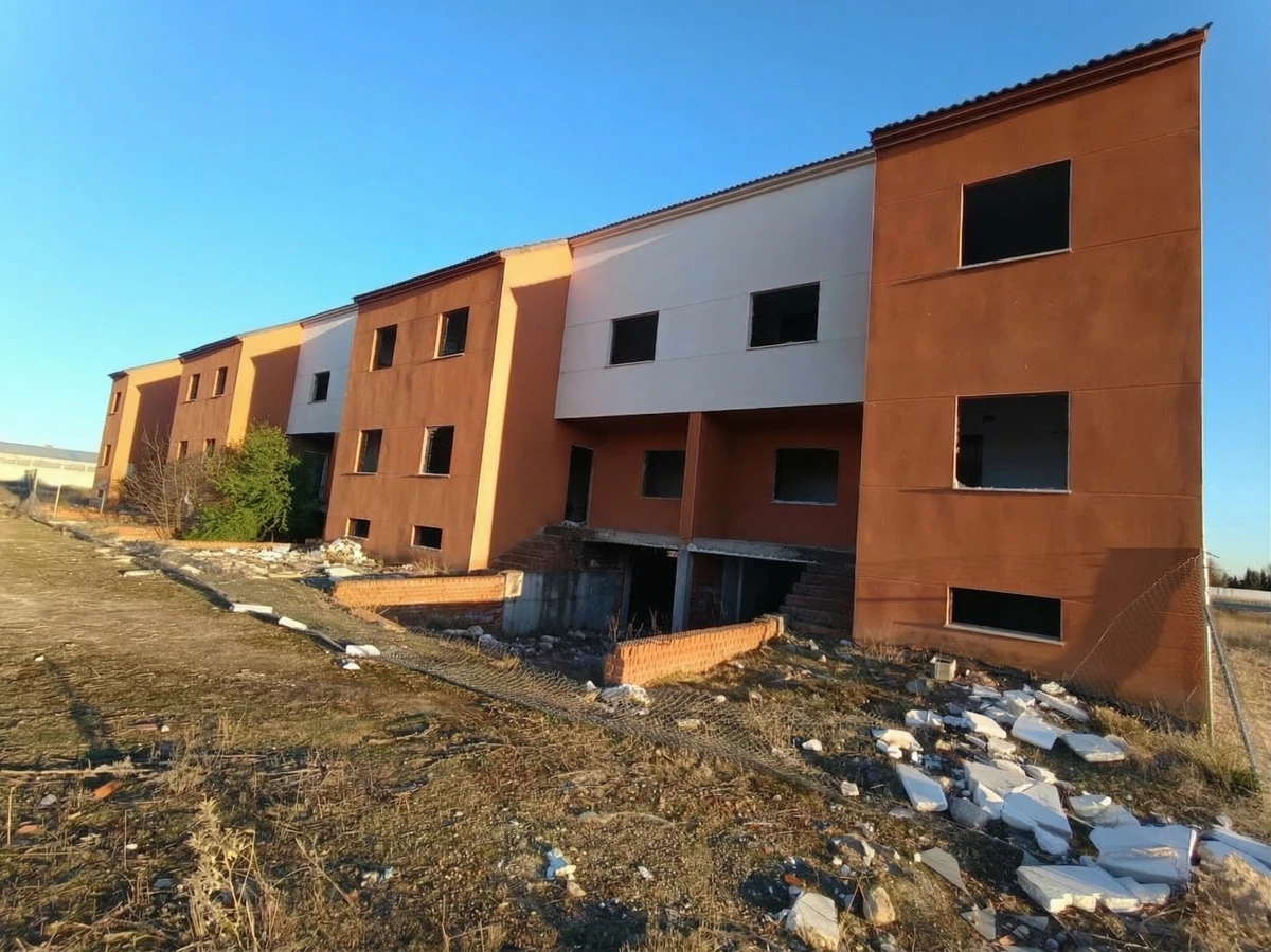 Obra parada en venta en calle Manuel Maroto, Quintanar de la Orden (Toledo)