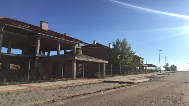Obra parada en venta en calle Sector S7 Adoberas-parami, Buniel (Burgos)