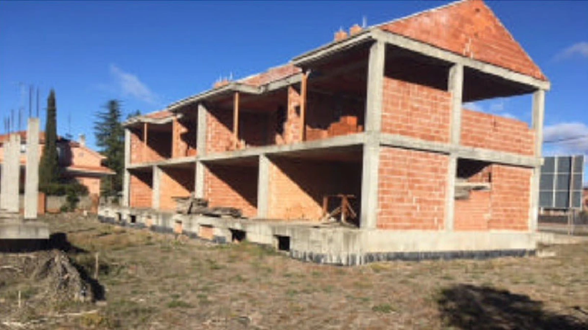 Obra parada en venta en ctra Palencia, Lerma (Burgos) - Imagen 3