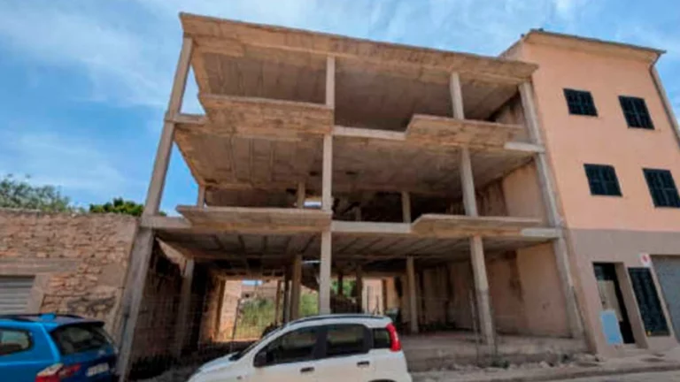 Obra parada en venta en calle De Can Llaneres, Santanyí (Islas Baleares)