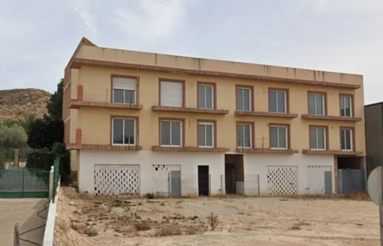 Obra parada en venta en ctra Nacional, Antas (Almeria)