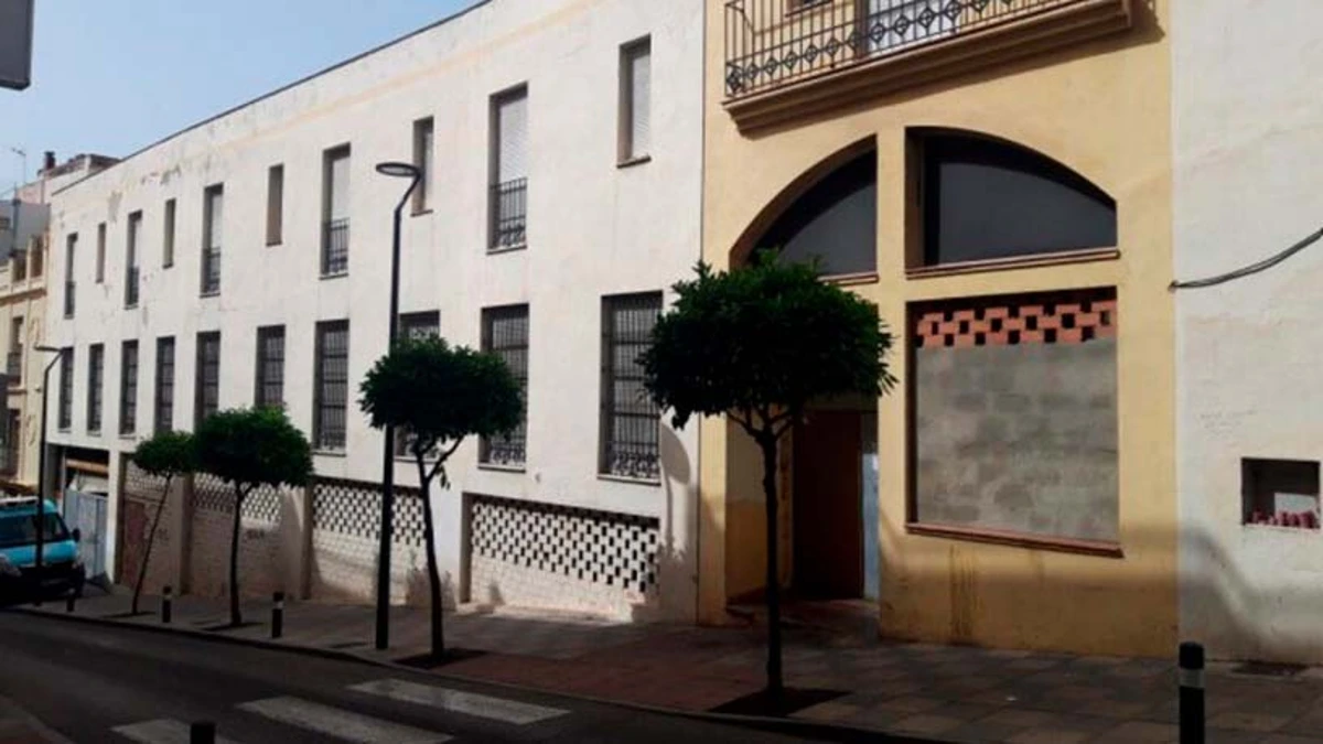 Obra parada en venta en calle Canovas del Castillo 4 1 Plpb Pta10, Algeciras (Cadiz) - Imagen 2