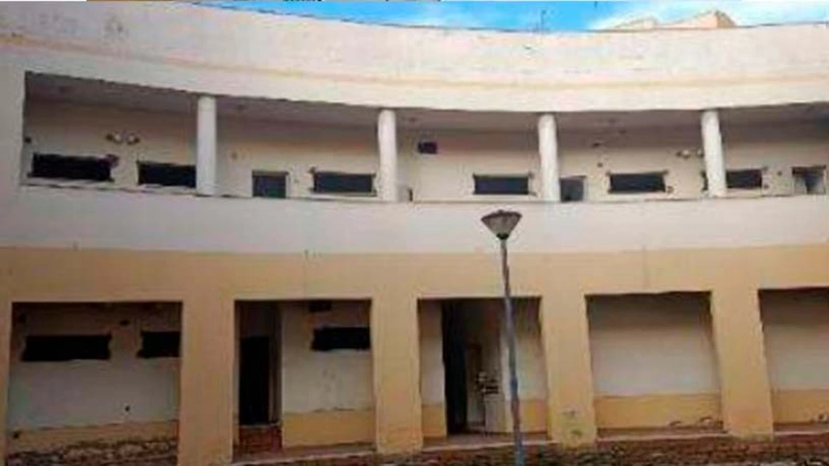 Obra parada en venta en calle Canovas del Castillo 4 1 Plpb Pta10, Algeciras (Cadiz) - Imagen 4