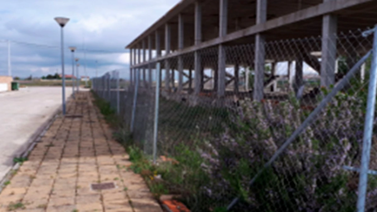 Obra parada en venta en calle Carretera, Morales de Toro (Zamora)