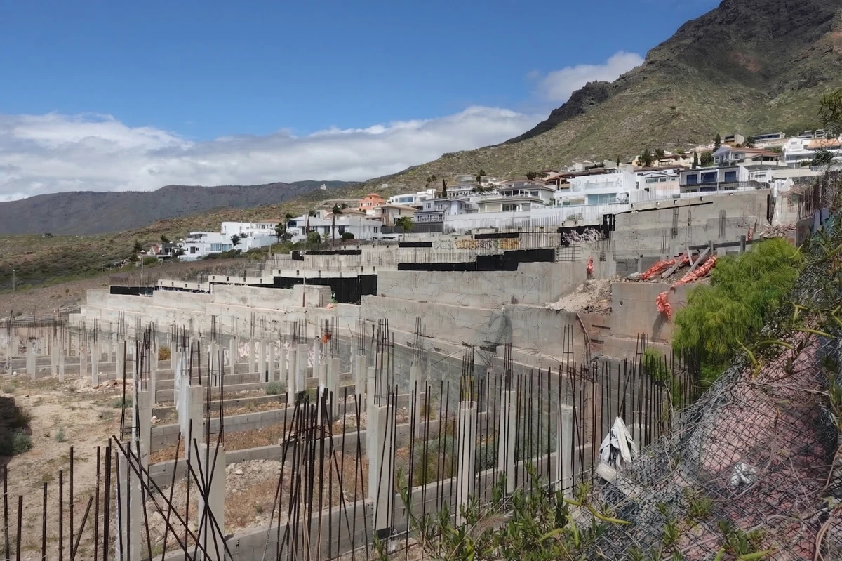 Obra parada en venta en calle Extremadura 19-24, Adeje (Santa Cruz de Tenerife) - Imagen 7
