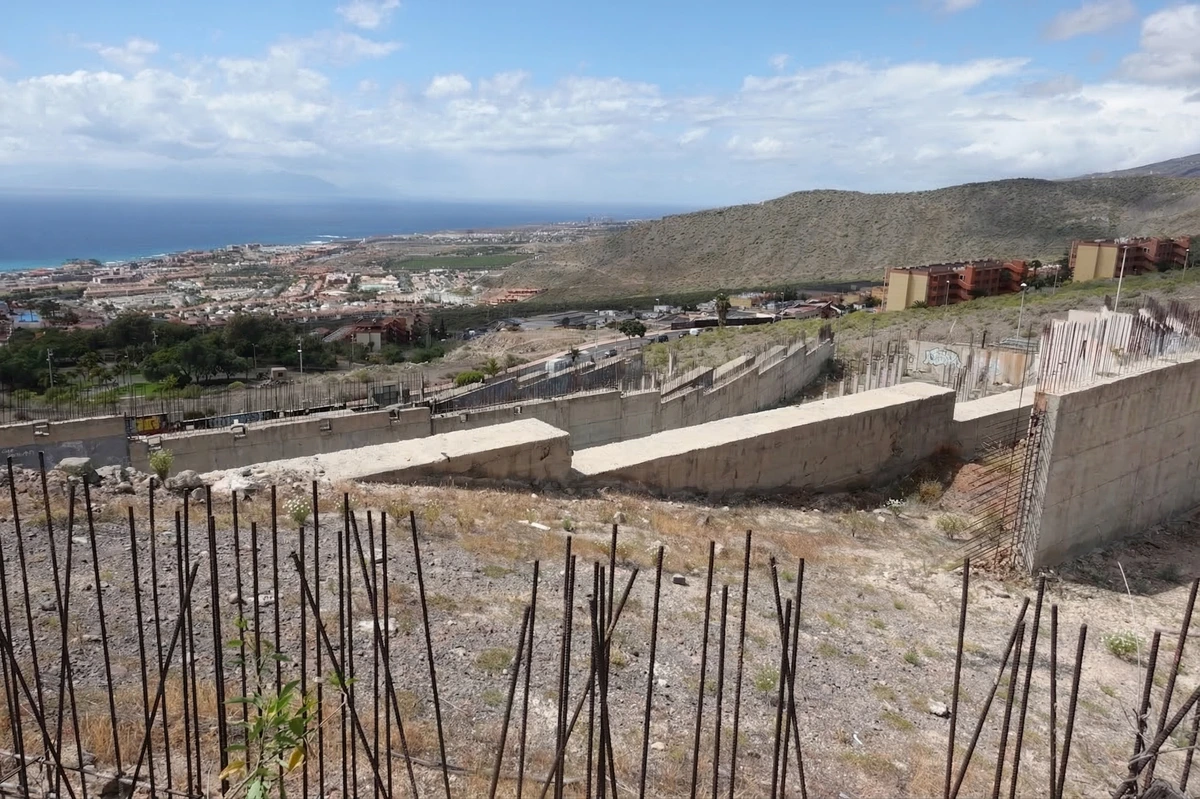 Obra parada en venta en calle Extremadura 19-24, Adeje (Santa Cruz de Tenerife) - Imagen 8