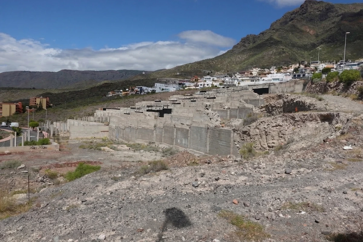 Obra parada en venta en calle Extremadura 19-24, Adeje (Santa Cruz de Tenerife) - Imagen 10