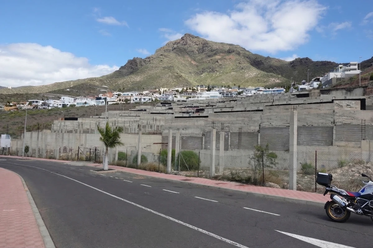 Obra parada en venta en calle Extremadura 19-24, Adeje (Santa Cruz de Tenerife) - Imagen 11