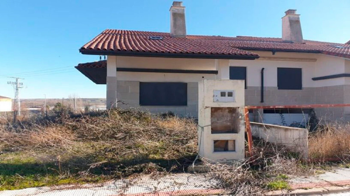 Obra parada en venta en calle Quintana, Briviesca (Burgos) - Imagen 3