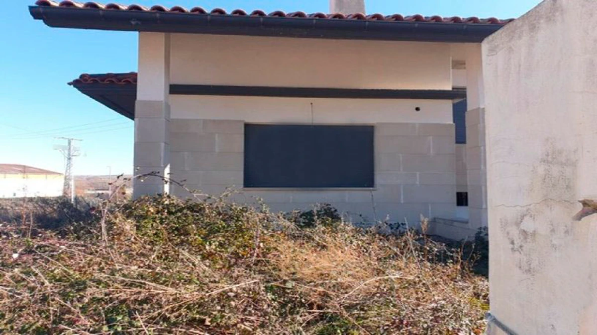 Obra parada en venta en calle Quintana, Briviesca (Burgos) - Imagen 4