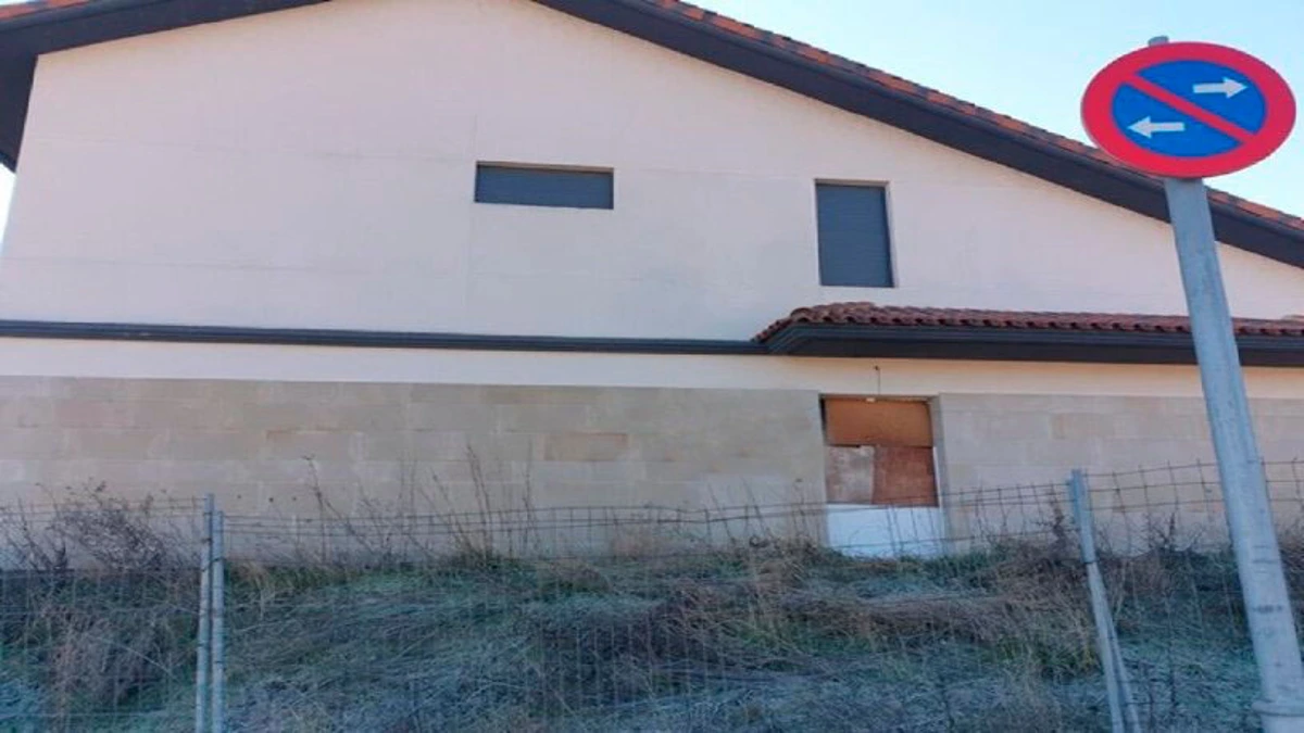 Obra parada en venta en calle Quintana, Briviesca (Burgos) - Imagen 6
