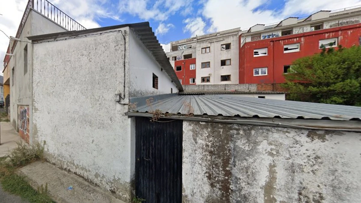 Obra parada en venta en calle Victoria, Arenas de San Pedro (Avila) - Imagen 2