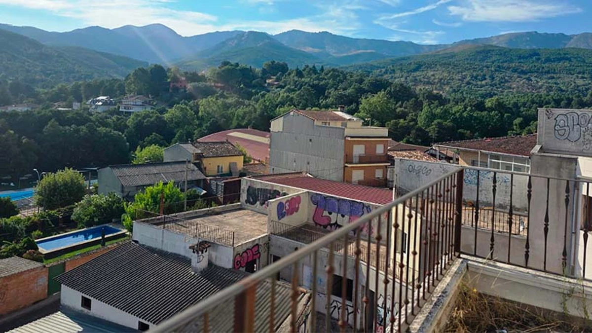 Obra parada en venta en calle Victoria, Arenas de San Pedro (Avila) - Imagen 10