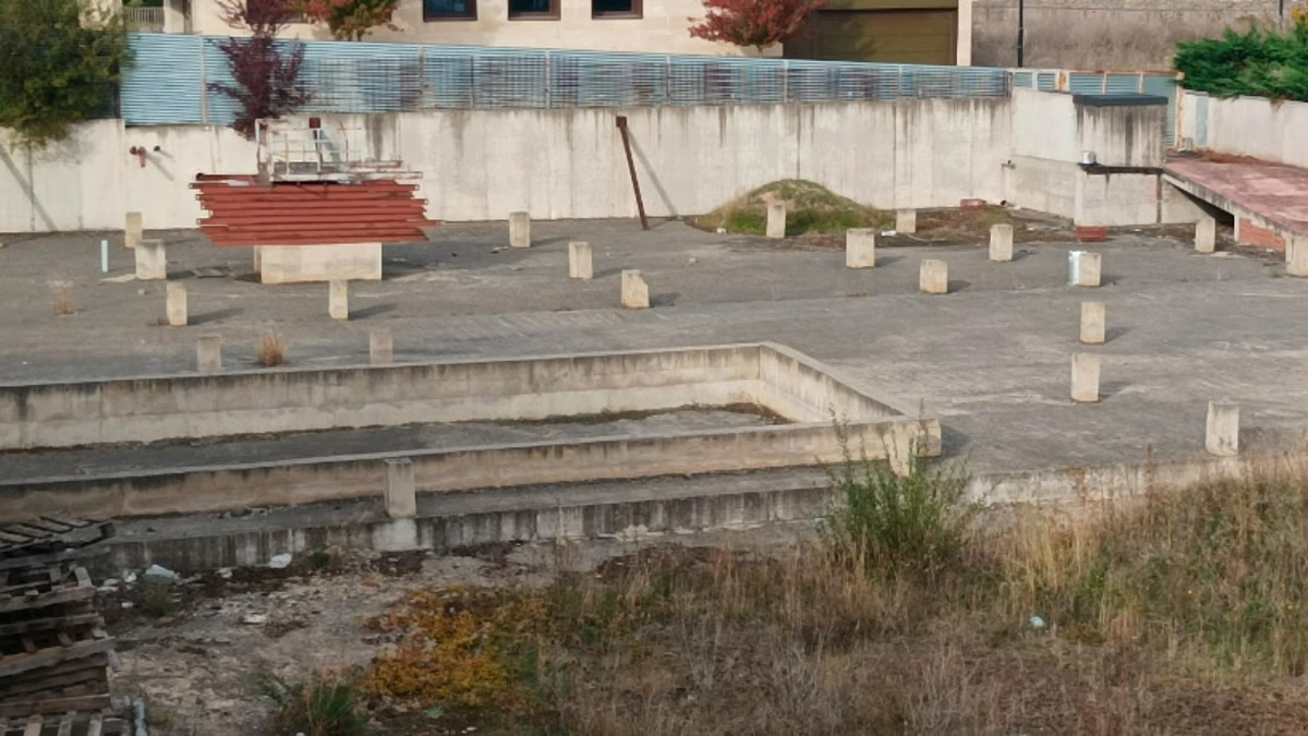 Obra parada en venta en calle Eliseo Cardaso, Ezcaray (Logroño) - Imagen 6