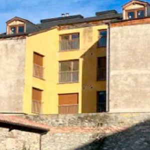 Obra parada en venta en calle Avda Catalunya, Vilaller (Lleida)