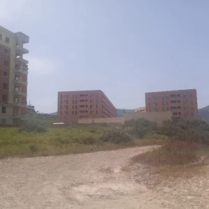 Obra parada en venta en lugar Sector Sup-4 Alamillos Oeste Cjto Manzan, Algeciras (Cádiz)