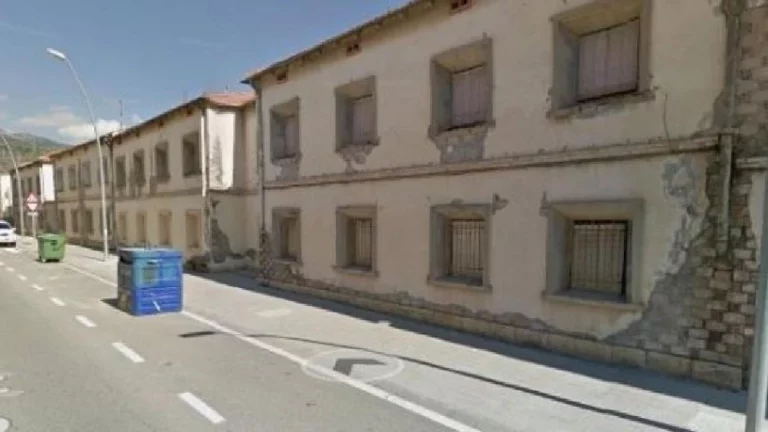 Obra parada en venta en avda Estacion, Pobla de Segur (la) (Lleida)